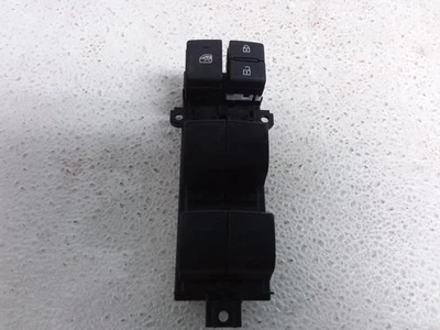 Interruptor de ventana principal Toyota Tundra 2023 puerta del conductor OEM ID 840400E130 Foto 1 de 4