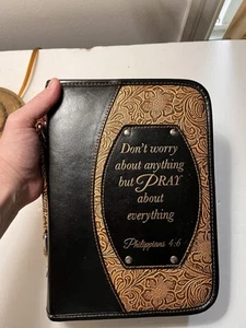 The NKJV Study Bible by Thomas Nelson Second Edition 2007 Zip Leather w/ Handle - Bild 1 von 11