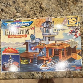 Micro Machines Exploration Harbor Rescue Center Vintage Plastic 4-7 8-11 Years