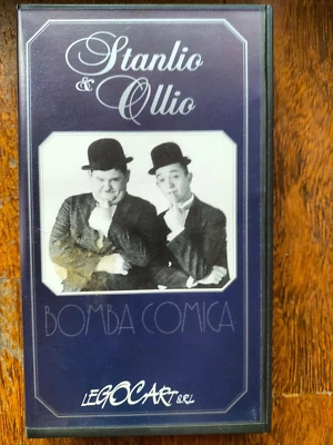 Stanlio e Ollio - Bomba Comica - Film - VHS - Immagine 1 di 3