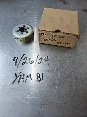 83 Yamaha YZ 250 1983 volante rotor magneto F3T80371 Foto 1 de 3