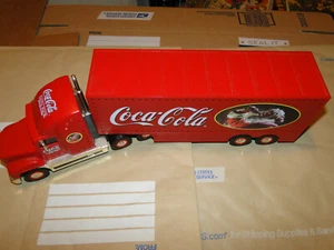 Cola-Cola 2000 Holiday Gold Wohnwagen großer LKW Limited Edition Weihnachtsmann - Bild 1 von 6