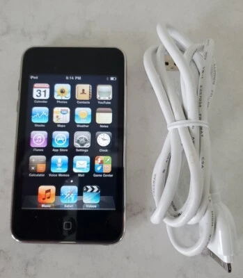 Apple iPod Touch 2nd Generation 8GB Black Chrome Works MC086LL Preowned - Image 1 of 2