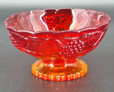 Plato de caramelo vintage LE Smith Amberina uvas y hojas Foto 1 de 4