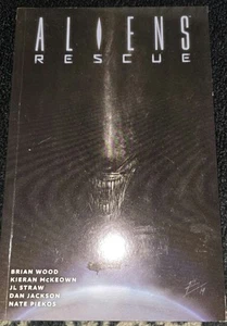 Aliens Rescue Graphic Novel 2020 1st Print Edition By Dark Horse - Picture 1 of 2