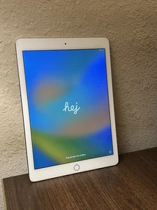 Used Apple iPad Pro 1st Generation A1674 128GB 9.7" Wifi - Silver - Picture 1 of 6