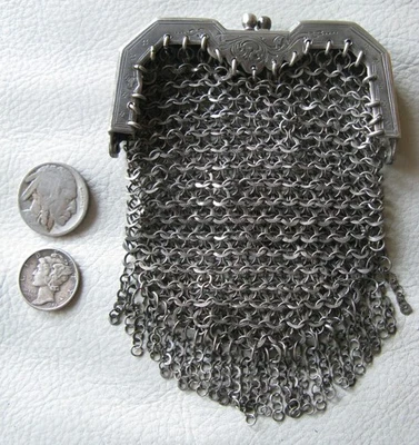 Monedero antiguo Art Nouveau chino de plata esterlina con marco floral con flecos Foto 1 de 4