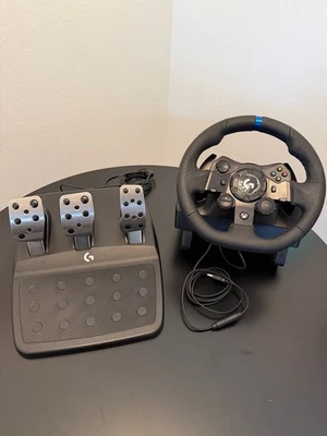 Logitech G923 Racing Wheel e pedais para Xbox Series X|S, Xbox One e PC - Imagem 1 de 4
