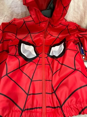 全新带标签 Marvel Spiderman 连帽雨衣 学步儿童 5T 码 — 第 1/4 张图片