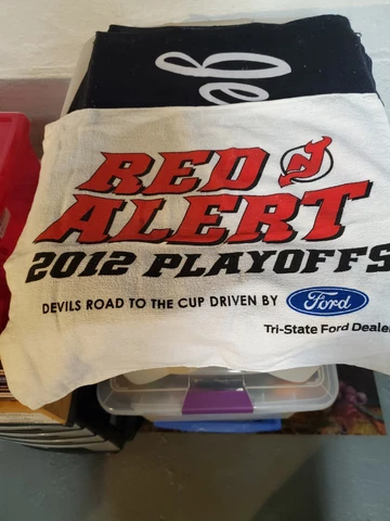 New Jersey Devils Vintage Towel Collection 4 Different Cover