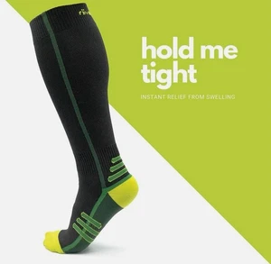 Riival Compression Socks: Women 5-9, Men 3-7.5, 15-20mm Hg (1 Pair) Green Accent - Bild 1 von 5
