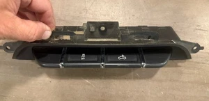 14-19 SILVERADO TCS TRACTION CONTROL SWITCH OEM 4244-10 - Picture 1 of 6