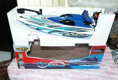 JUGUETES R US WAVE BLASTER BARCO MANDO A DISTANCIA AZUL. ¡FAST LANE RC FUNCIONA! Con CAJA Foto 1 de 4