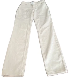 H&M LOGG Jeans Women's Youth Size 4 Ivory Denim Slim Fit Straight Tall NWT - Picture 1 of 6