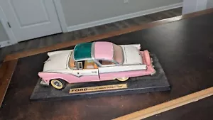Ford Crown Victoria 1955 de Road Legends excelente estado 1:18 -raro- - Imagen 1 de 5
