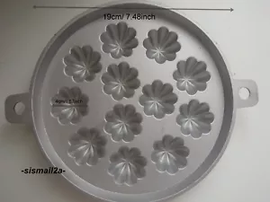 12 small cavity Cast Aluminium Fluted Cornbread Turks Head Bahulu Pan Mold - Picture 1 of 4