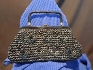 Vintage Straw Purse in Black with Lining  Great Condition - Picture 1 of 5