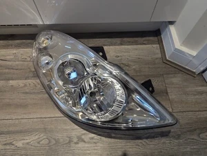 VAUXHALL MOVANO 2010-2015 RIGHT DRIVER SIDE RIGHT O/S HEADLIGHT FRONT HEADLAMP - Picture 1 of 11