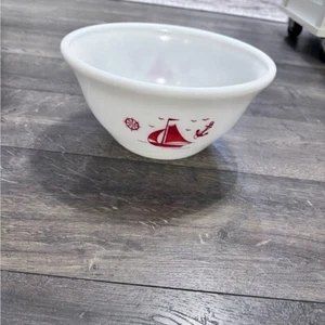 Vintage McKee Glass Co. Red Sailboat White Milk Glass 9" Mixing Bowl - Picture 1 of 8