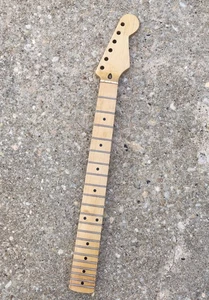 Fender Stratocaster Neck Stratocaster estilo vintage con licencia WD arce ámbar reliquia antigua - Imagen 1 de 19