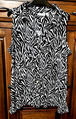 Susan Graver New Black White Animal Stretch Knit Top Button Collar Plus 1X Petit - Image 1 of 4