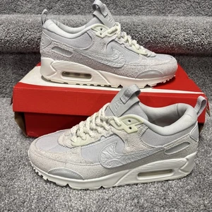W Nike Air Max 90 Futura SE 'Needlework' Photon Dust-Sail FJ4558-025 Talla 8 - Imagen 1 de 19