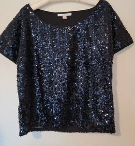 Boston Proper dunkelmarinees Oberteil mit Pailletten, Medium - Bild 1 von 8
