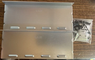 APC 870-22139C 870-22140C Smart-UPS Left & Right Mounting Rail Bracket Silver - Image 1 of 4