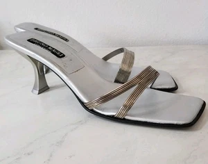 Tacones Bruno Magli Couture plateados con tiras punta cuadrada vintage Y2k mules talla 9,5 - Imagen 1 de 9
