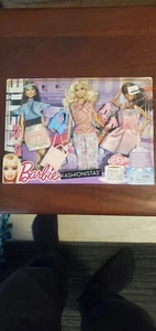  Barbie Fashionistas 3 Outfit Fashion Set Purple Box 2010 Mattel - Picture 1 of 2