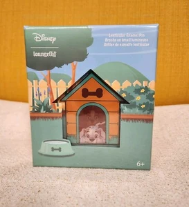 Loungefly Disney Hunde Hundehütte Triple Lenticular Limited Edition Pin 3" NEU - Bild 1 von 12