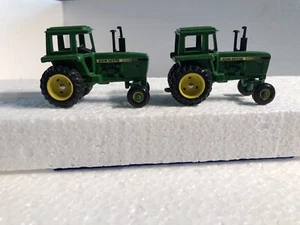 S Scale: Collector Vehicles -  2 John Deer Tractors (23-639) - Picture 1 of 6