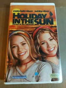 Holiday in the Sun (VHS, 2001) Mary-Kate & Ashley - Picture 1 of 4