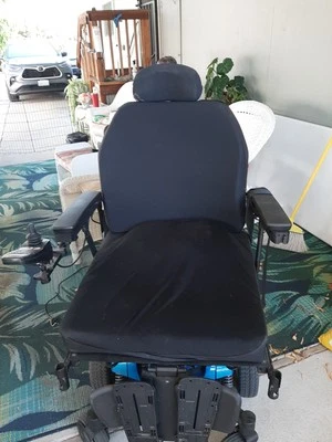 Silla de movilidad a pilas Foto 1 de 3