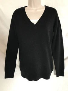 S- NWT- Banana Republic Monogram Black Cashmere V-neck Sweater - Picture 1 of 3