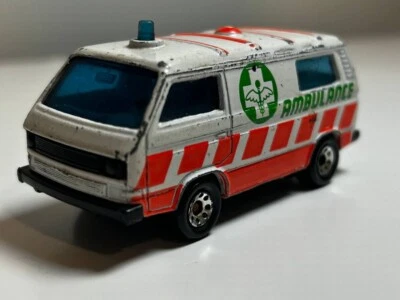 MATCHBOX VOLKSWAGEN TRANSPORTER  AMBULANCE VINTAGE 1987 - Image 1 of 4