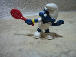 PRE OWNED VINTAGE PVC SMURFS 1978 PEYO SCHLEICH TENNIS PLAYER  SMURF - Bild 1 von 3