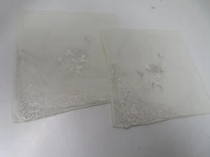2 Vintage Napkins Embroidered corner and Flower 10" square Hand Work - Picture 1 of 3