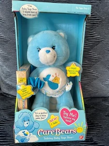 Neu Care Bears TALKING BABY SCHLEPPER BÄR 2003 blau Plüschtier + Cartoon Video in Box. - Bild 1 von 3