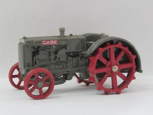 Trattore agricolo vintage Ertl-#F-12 custodia 'L'-0598G - Foto 1 di 6