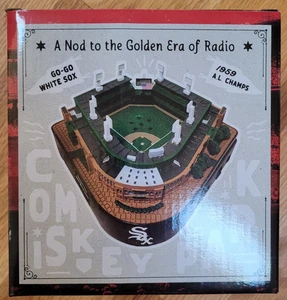 Comiskey Park Radio Chicago White Sox SGA 1959 21/09/25 nuevo en caja - Imagen 1 de 5