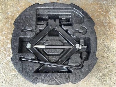 2011-2015 Hyundai Elantra Sedan Spare Tire Jack Tool Kit Foam Case 09149C - Image 1 of 4