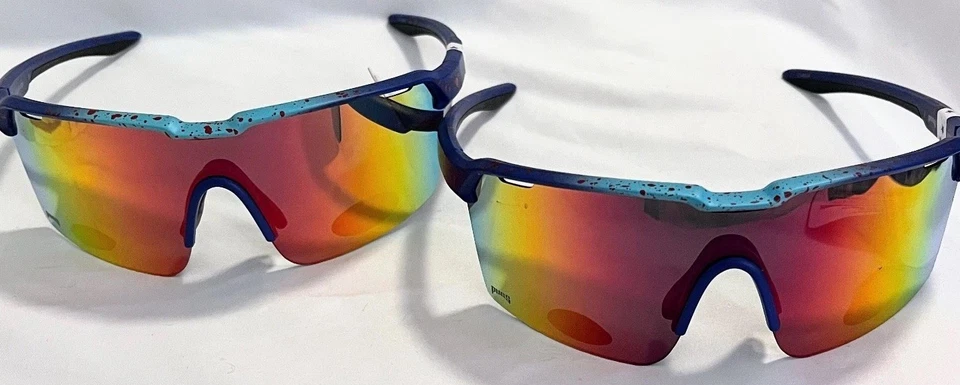 🎄 Paquete de 2 gafas de sol 2025 PUGS USA Americana AM2 azul rojo envoltura - ¡Idea de regalo! 🎁 Foto 1 de 4