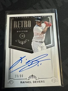 Tarjeta de béisbol 2018 National Treasures SP/99 autógrafo de Rafael Devers. - Imagen 1 de 2