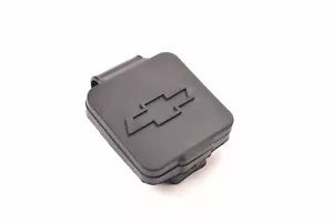 23181344 Cubierta de cierre de enganche con logotipo de pajarita Chevrolet se adapta al estándar 2" GM FABRICANTE DE EQUIPOS ORIGINALES - Imagen 1 de 2