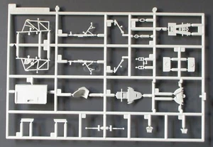 Revell escala 1/48 Hurricane Mk. IIC - Lote de piezas J del Kit Nº 04571 - Imagen 1 de 1