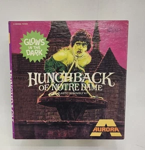 Vintage Glöckner von Notre Dame Glow In The Dark - Bild 1 von 3