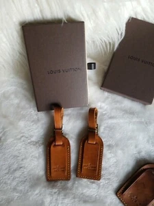 Auth vtg.Louis Vuitton Vachetta Malletier Leather Luggage Tag W Buckle Strap  - Picture 1 of 8