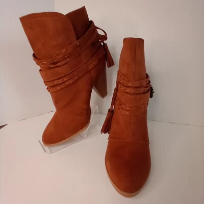 QUPID Ankle Booties Size 7 Block Heel Tassel Brown Fringe Never Worn Going Out - Image 1 of 4