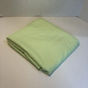 4 Yards hellgrüner seidiger Blusenstoff 60" breit Polyester - Bild 1 von 6